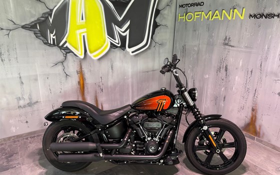 Gebrauchtmotorrad Harley-Davidson Softail Street Bob 114 FXBBS - Bild 1