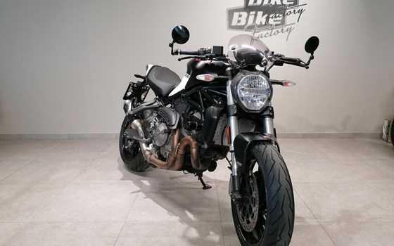 Gebrauchtmotorrad Ducati Monster 821 Stealth - Bild 1