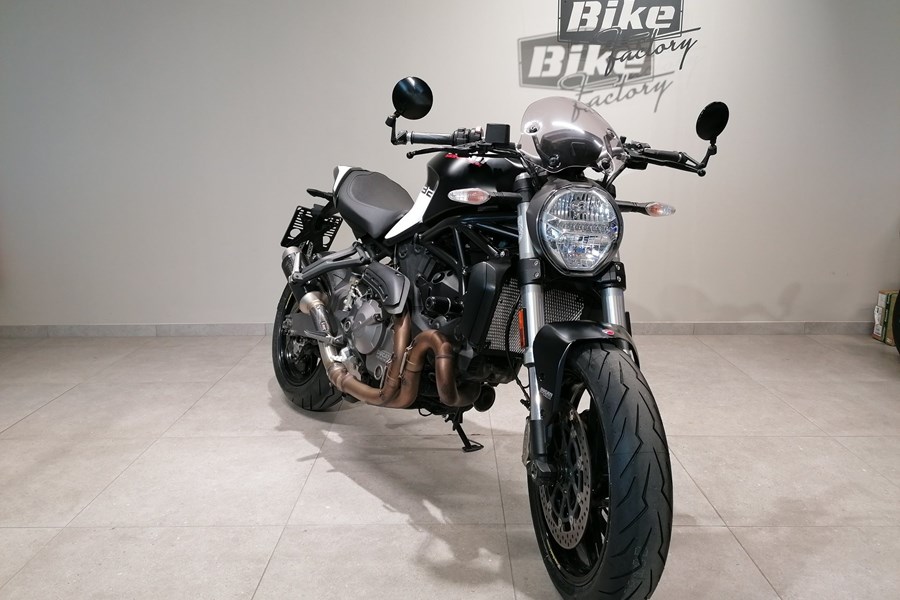Ducati Monster 821 Stealth