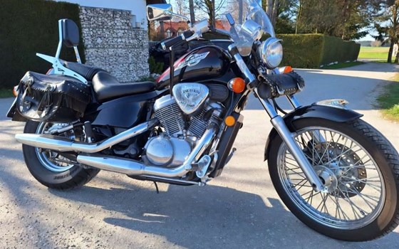 Gebrauchtmotorrad Honda VT 600 C Shadow - Bild 1