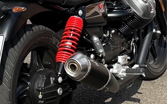 Gebrauchtmotorrad Moto Guzzi V7 Stone Special Edition - Bild 5