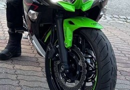 Gebrauchte Kawasaki Ninja 650 KRT