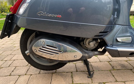 Gebrauchtmotorrad Vespa GTS 300 i.e. - Bild 15