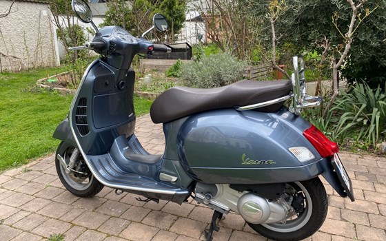 Gebrauchtmotorrad Vespa GTS 300 i.e. - Bild 4
