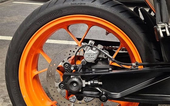 Gebrauchtmotorrad KTM 790 Duke - Bild 13