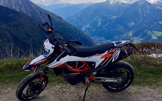 Gebrauchtmotorrad KTM 690 SMC R - Bild 1