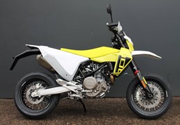 Neumotorrad Husqvarna 701 Supermoto