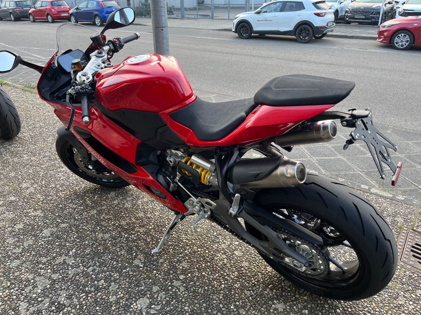 Ducati Panigale V2