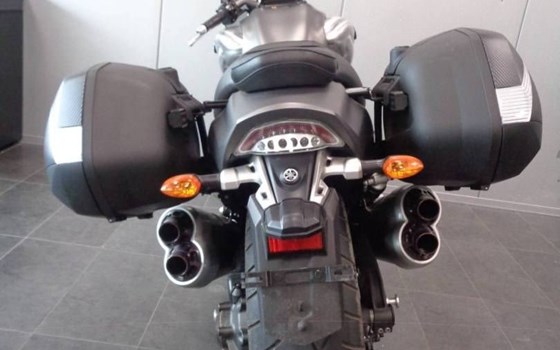 Gebrauchtmotorrad Yamaha V-MAX - Bild 2