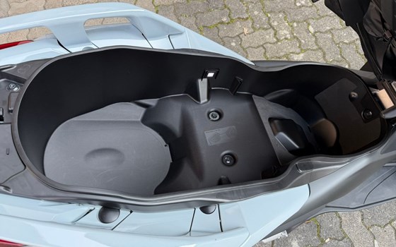 Gebrauchtmotorrad Yamaha XMAX 300 Tech MAX+ - Bild 16