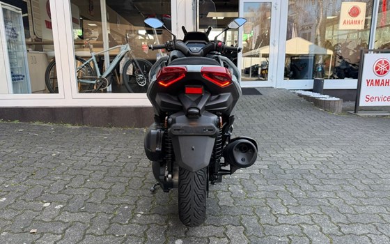 Gebrauchtmotorrad Yamaha XMAX 300 Tech MAX+ - Bild 4