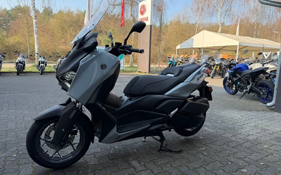 Gebrauchtmotorrad Yamaha XMAX 300 Tech MAX+ - Bild 7