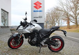 Neumotorrad Suzuki GSX-8S