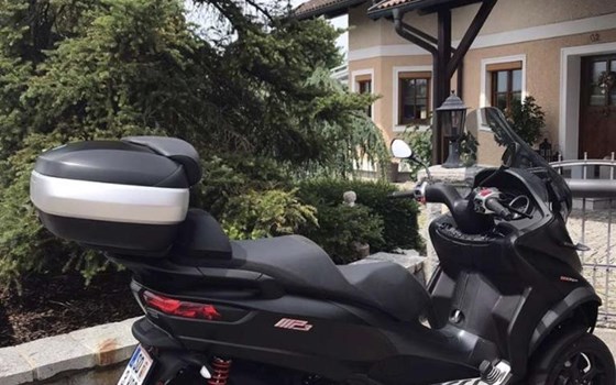 Gebrauchtmotorrad Piaggio MP3 300 HPE Sport - Bild 1