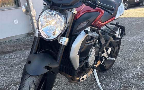 Gebrauchtmotorrad MV Agusta Brutale 800 - Bild 2