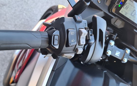 Gebrauchtmotorrad Honda NC750X DCT - Bild 6