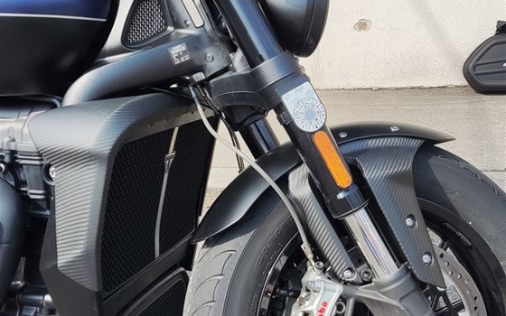 Gebrauchtmotorrad Triumph Rocket 3 Storm R - Bild 3