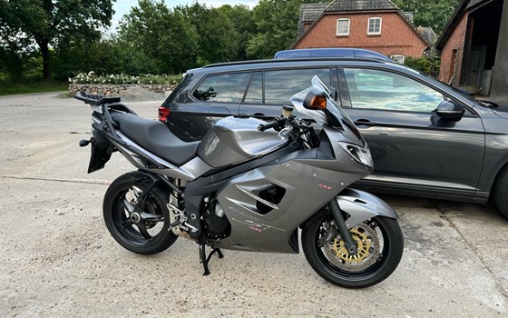 Gebrauchtmotorrad Triumph Sprint ST 1050 - Bild 4