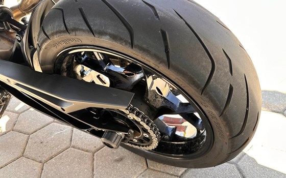 Gebrauchtmotorrad KTM 890 Duke - Bild 2