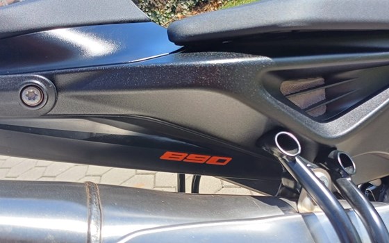 Gebrauchtmotorrad KTM 890 Duke - Bild 21