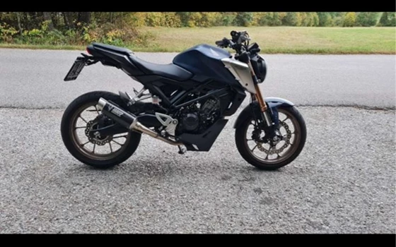 Gebrauchtmotorrad Honda CBR 125 R - Bild 7