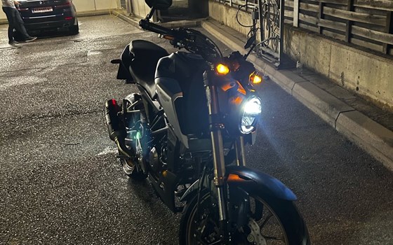 Gebrauchtmotorrad Honda CBR 125 R - Bild 6