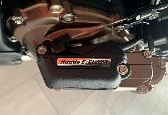 Honda CB650R E-Clutch