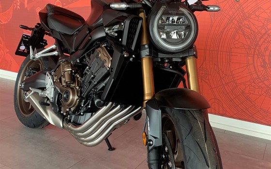 Neufahrzeug Honda CB650R E-Clutch - Bild 3