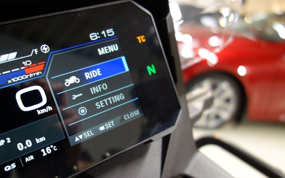 Gebrauchtmotorrad Suzuki V-Strom 800 - Bild 18