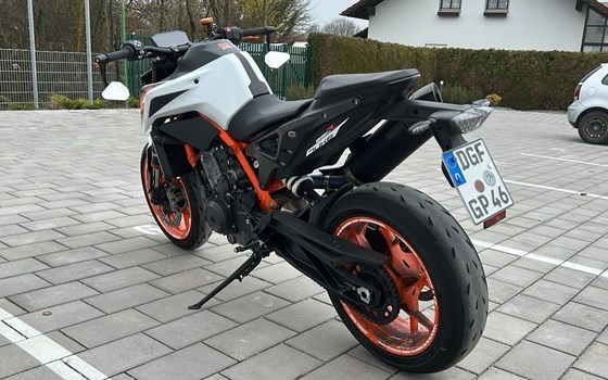 Gebrauchtmotorrad KTM 890 Duke R - Bild 4