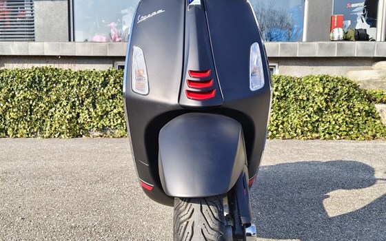 Gebrauchtmotorrad Vespa Sprint 50 - Bild 4