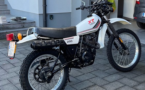 Gebrauchtmotorrad Yamaha XT 250 - Bild 2