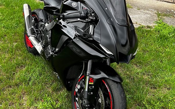 Gebrauchtmotorrad Yamaha R1 - Bild 1