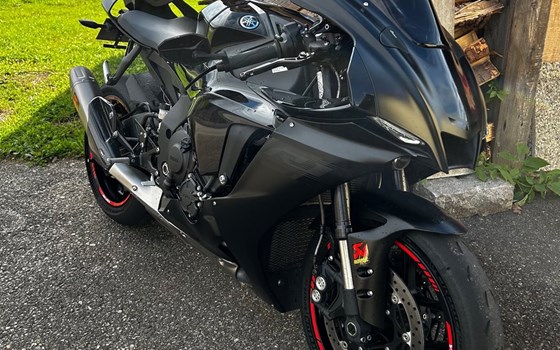 Gebrauchtmotorrad Yamaha R1 - Bild 2
