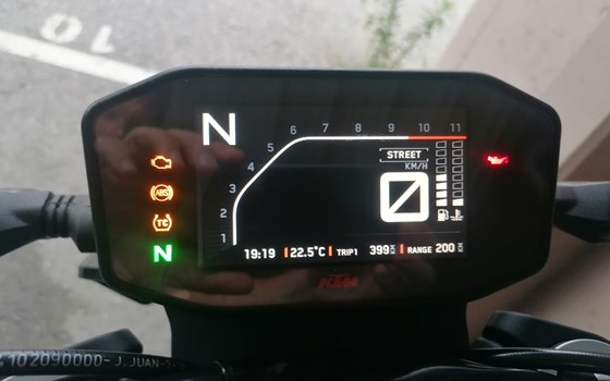 Gebrauchtmotorrad KTM 790 Duke - Bild 3