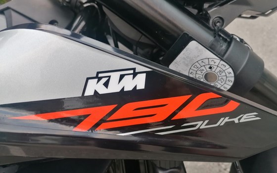 Gebrauchtmotorrad KTM 790 Duke - Bild 1