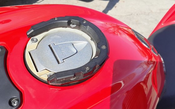 Gebrauchtmotorrad Ducati Streetfighter S - Bild 8