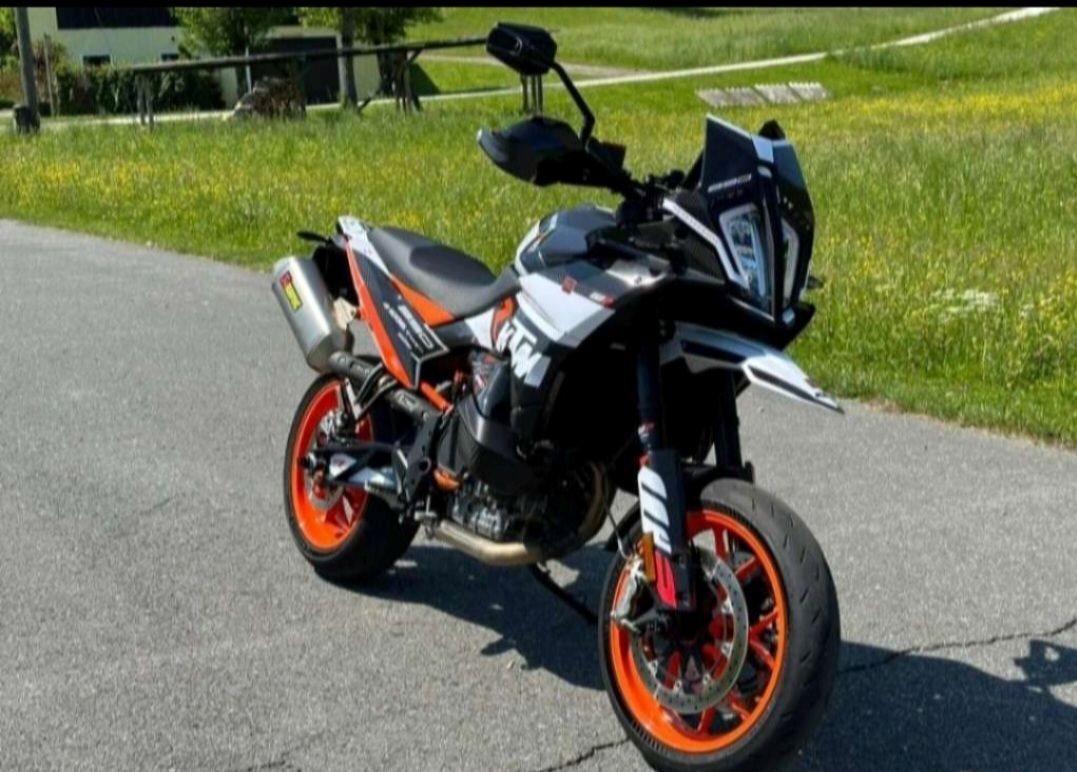 Gebrauchte KTM 890 SMT