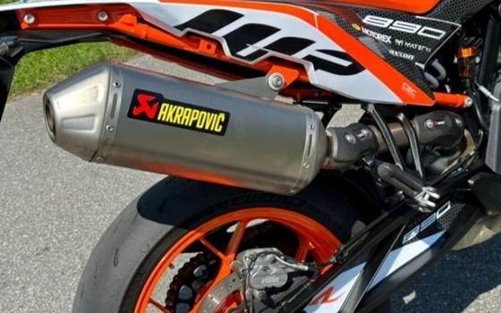 Gebrauchtmotorrad KTM 890 SMT - Bild 5