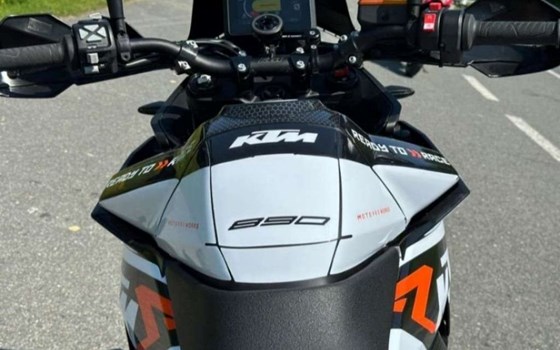 Gebrauchtmotorrad KTM 890 SMT - Bild 6