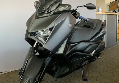 Yamaha XMAX 300