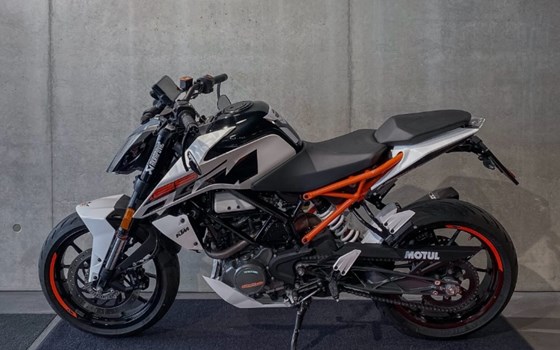 Gebrauchtmotorrad KTM 125 Duke - Bild 3