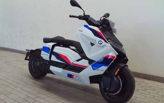 Gebrauchtmotorrad BMW CE 04 - Bild 2