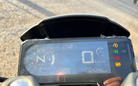 Gebrauchtmotorrad Honda CB650R - Bild 6