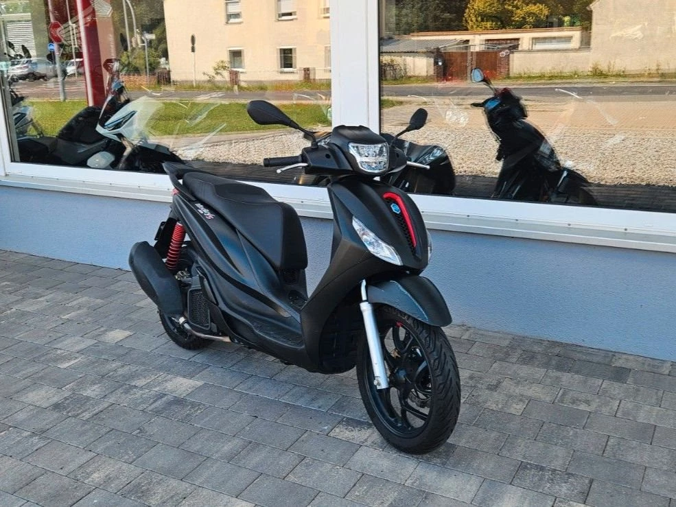 Piaggio Medley 125