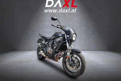 Mittelklasse Naked Bikes für jedes Budget!