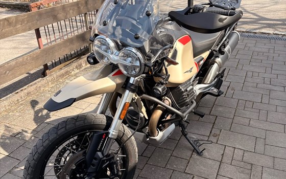 Gebrauchtmotorrad Moto Guzzi V85 TT Travel - Bild 2