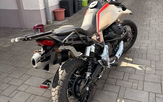 Gebrauchtmotorrad Moto Guzzi V85 TT Travel - Bild 1