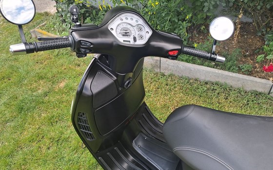 Gebrauchtmotorrad Vespa GTS 250 i.e. - Bild 7