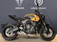 Neumotorrad Triumph Trident 660 *NEU MJ 2026*